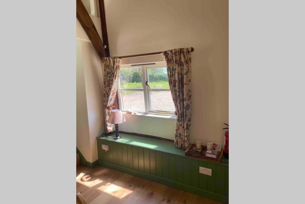 Gorgeous Comfortable Barn With Huge Private Orchard In Quiet Suffolk Location Depden Exterior photo